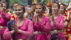 PC_160901_p06bl_rci-immigration-indonesian_sn635