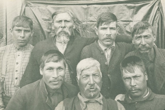Des "Ohoteet" au XXème siècle, en réalité, des micmacs de Nouvelle-Écosse au XXème siècle, je crois