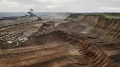 Edward Burtynsky, Coal Mine #1, North Rhine, Westphalia, Germany (detail), 2015, photo © Edward Burtynsky, courtesy of Nicholas Metivier Gallery, Toronto