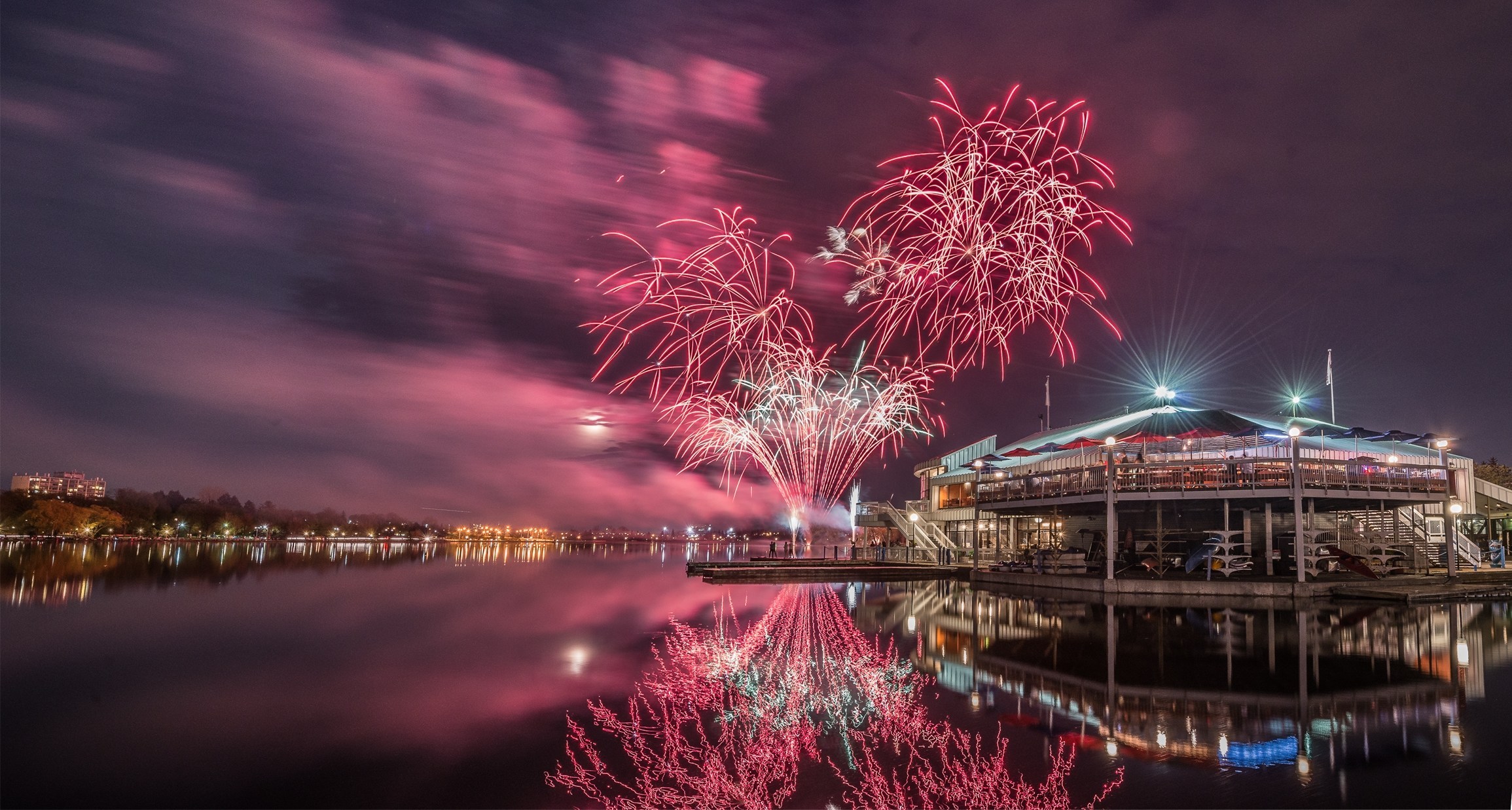 Weather forces fireworks’ advance at Ottawa Tulip Festival RCI English