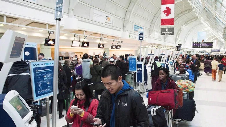 ontario-proposes-24-hour-bars-in-airports-rci-english