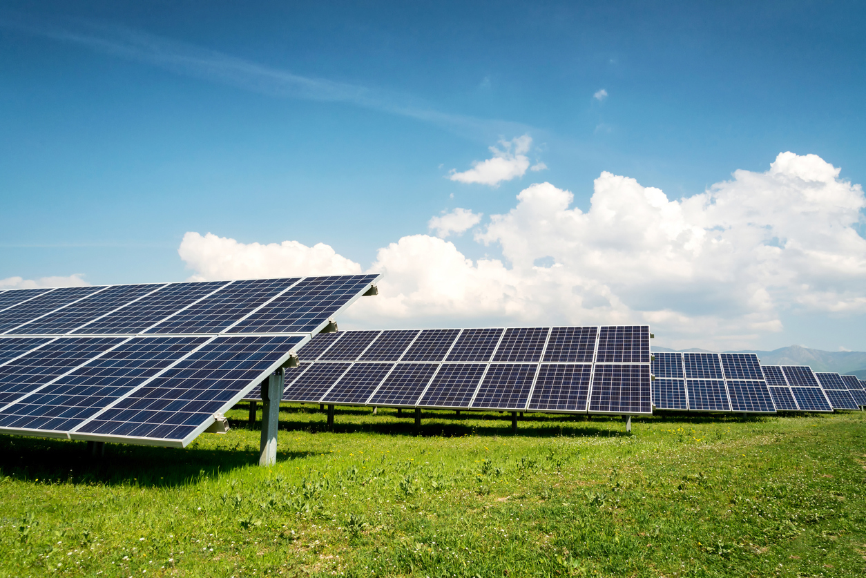 Largest Canadian solar farm to begin operating next year