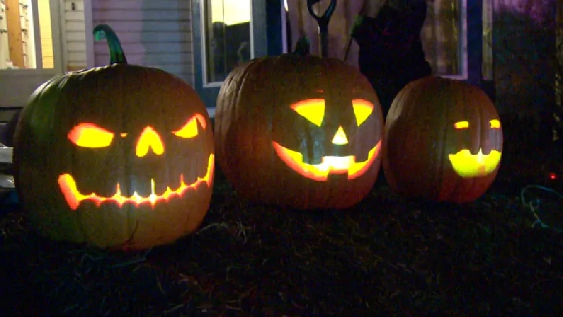 Hallowe’en 2020 across Canada, still a ‘go’, sort of RCI English