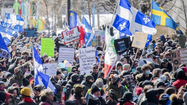 Demonstrators–once again–take to Montreal's streets to protest COVID measures – RCI | English