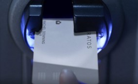 stratoscard.com/