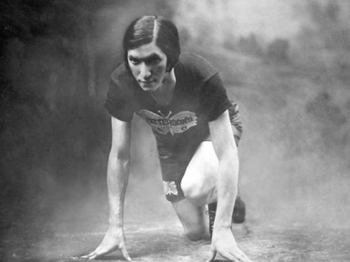 •Fanny “Bobbie” Rosenfeld (1904-1969), una inmigrante rusa que murió en Toronto y se hizo conocer por haber ganado una medalla olímpica en atletismo en los Juegos Olímpicos de 1928 (Foto: Banque du Canada)