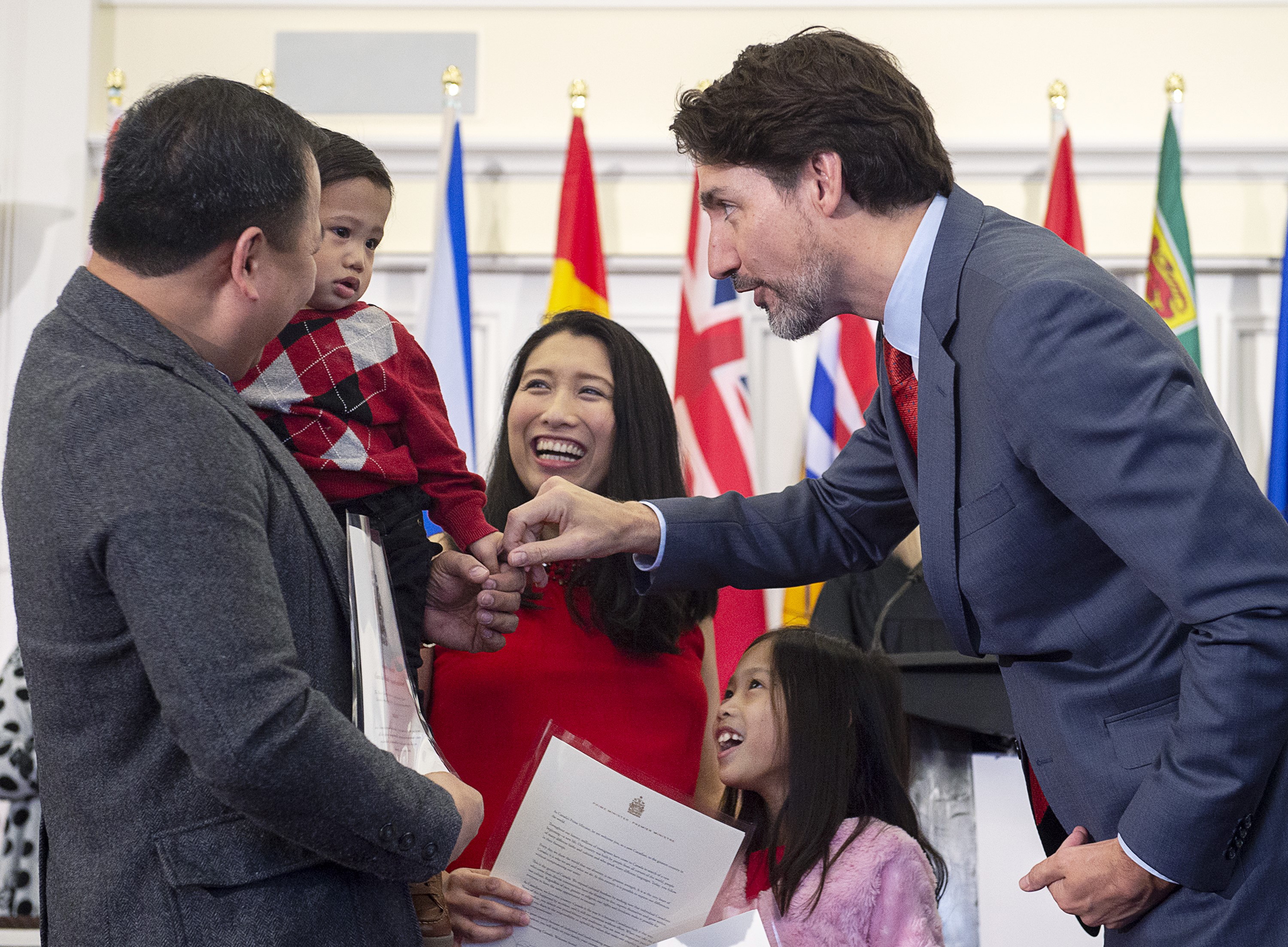 Ceremonia de ciudadanía canadiense con sorpresa incluida – RCI | Español