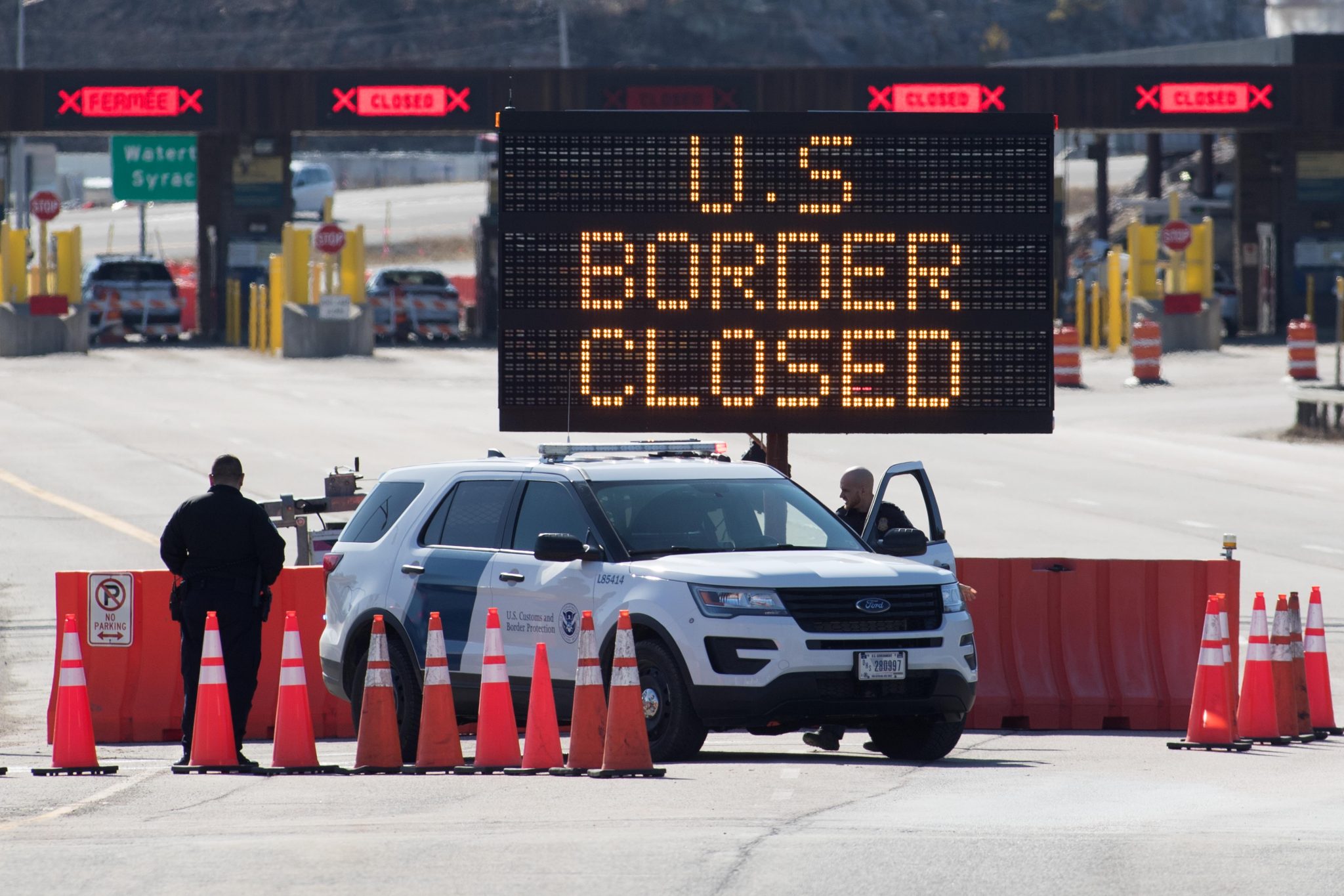 La frontera entre Canadá y Estados Unidos continuará cerrada RCI