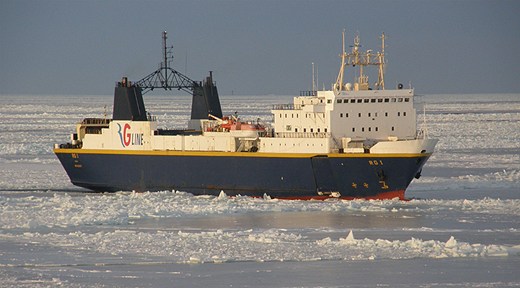 RG Line's ferry RG 1, forging through spring ice in March 2011. Photo: Ola Andersson, first officer on Swedish Maritime Administration icebreaker Frej. Radio Sweden.