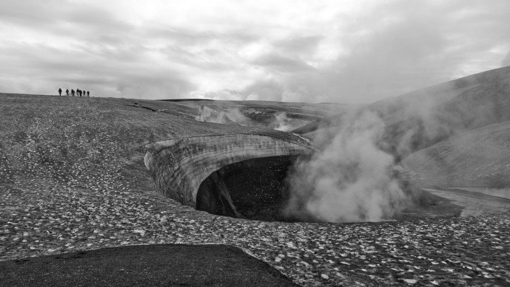 A hot spring melts the snow around it near Landmannalaugar. Image (c) Mia Bennett