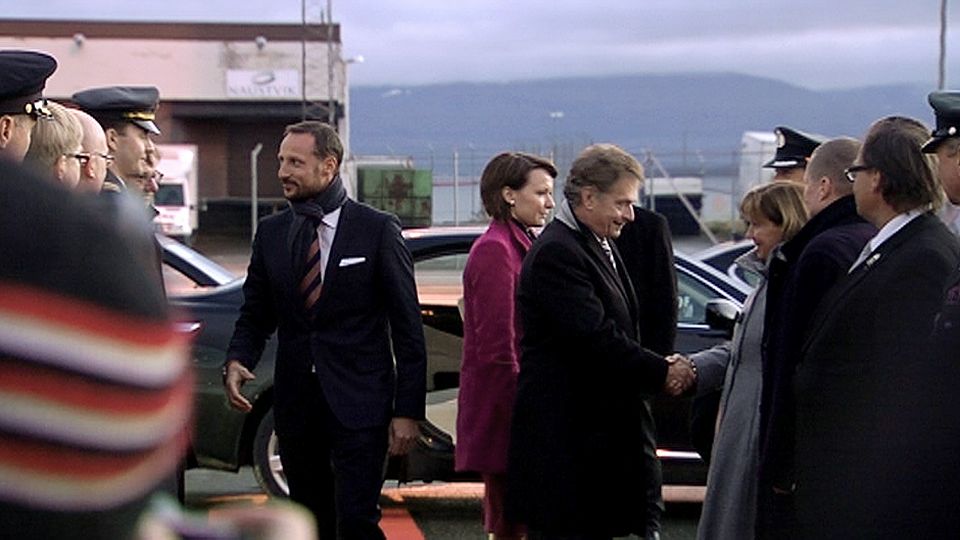 Finnish president Sauli Niinistö, his wife Jenni Haukio and Norwegian Crown Prince Haakon on a recent visit to Norway. (Yle)  