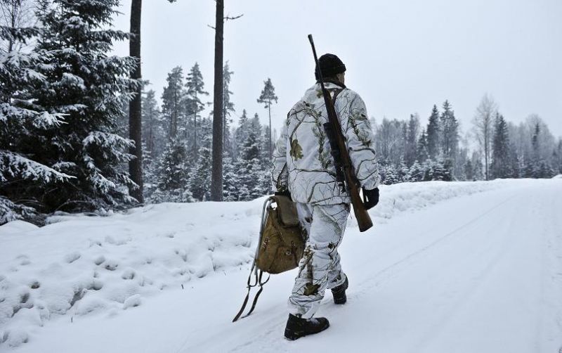 Wolf hunter in Hasselforsreviret, central Sweden, on January 15, 2011. AFP PHOTO / SCANPIX SEWEDEN / ANDERS WIKLUND