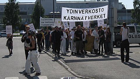 An anti-nuclear energy demonstration in Kemi last summer.  Image: Perämeri, YLE.