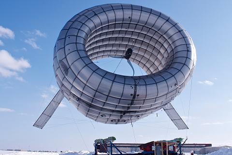 Altaeros Energies' airborne wind turbine. Courtesy Altaeros Energies. Alaska Dispatch. 