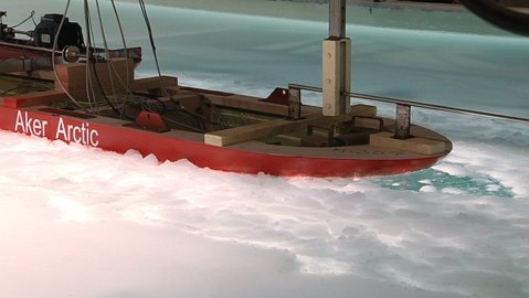 New icebreaker model tested in lab. Image: YLE.