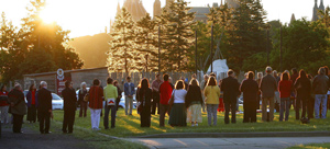 Anyone can join and participate in a Sunrise Ceremony. (Sean Kilpatrick/The Canadian Press)