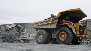 Gold miners work in the open pit mine at Agnico-Eagle's Meadowbank Mine facility in Meadowbank Mine, Nunavut on Wednesday, August 24, 2011. The mine is situated 75 km north of the hamlet of Baker Lake. Photo: Sean Kilpatrick, The Canadian Press.