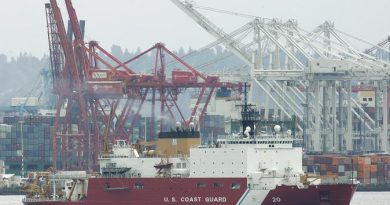 The U.S. Coast Guard icebreaker Healy. (Ted S. Warren. AP)