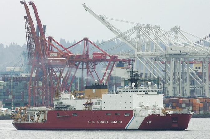 The U.S. Coast Guard icebreaker Healy. (Ted S. Warren. AP)