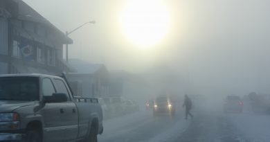 Downtown Inuvik. (Eilís Quinn / Eye on the Arctic)