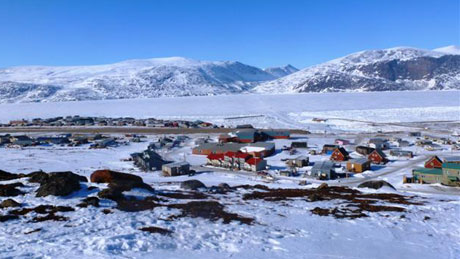 The hamlet of Pangnirtung. (Emily Ridlington/CBC)