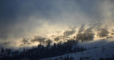 Mountain view in Sweden. A hundred troops on the Norwegian side of the border are helping to search for a 46-old Norwegian citizen. (Olivier Morin / AFP)