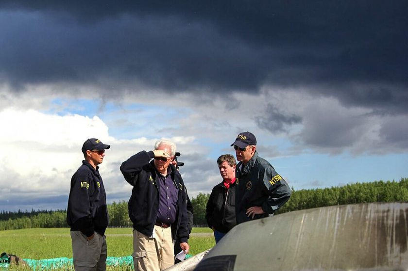 NTSB team at the Rediske Air crash site in Soldotna, Alaska. (NTSB)