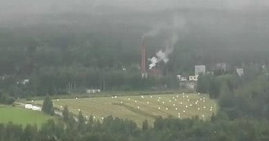 Steam rising from the Vihtavuori explosives plant area on Wednesday. (Yle)