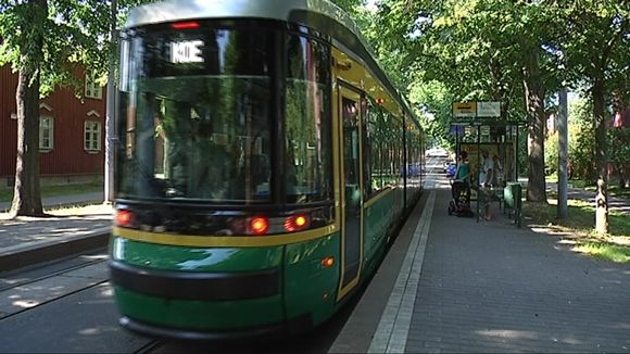 Helsinki's trams are becoming more popular as residents try to avoid the traffic. ( Yle )
