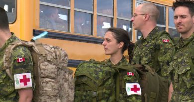 200 soliders from Quebec arrived in Whitehorse on Sunday for Operation Nanook, an annual northern military exercise. (Dave Croft/CBC)