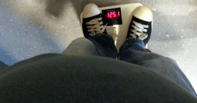 Body Mass Index (BMI) is calculated by dividing a person's weight by the square of their height. (Anu Rummukainen / Yle)