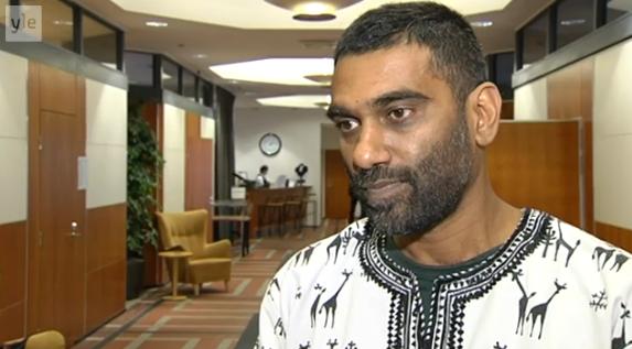 Greenpeace Executive Director Kumi Naidoo visited Finland on Wednesday, asking Foreign Minister Erkki Tuomioja for support. (Yle)