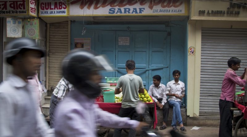 This motorcycle could one day be powered by Canadian oil. New Delhi, India. Sept. 2013. ( Mia Bennett )