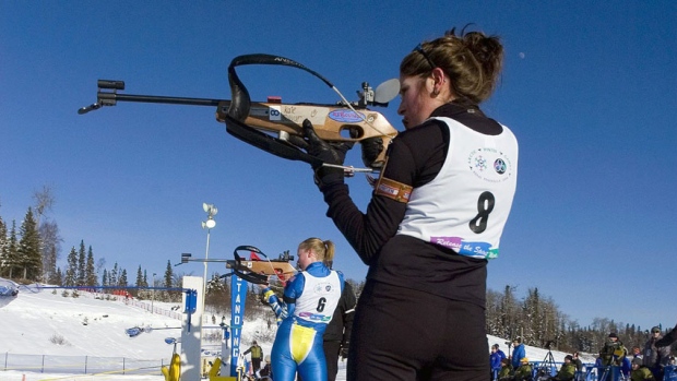 Athletes compete in the snowshoe biathlon in the 2008 Arctic Winter Games. Trials for the sport will be held indoors this weekend, as temperatures drop to -30. (CBC.ca)