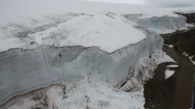 Glacier de l'île de Ward Hunt ( Denis Sarrazin CEN/ArcticNet)