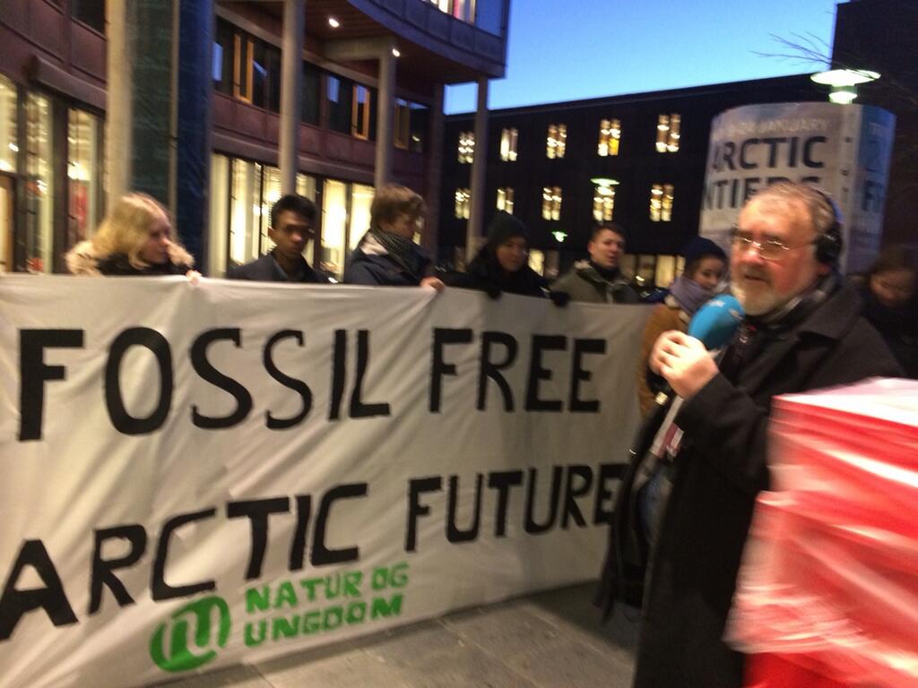 Protesters capture media attention (Irene Quaile / Deutsche Welle)