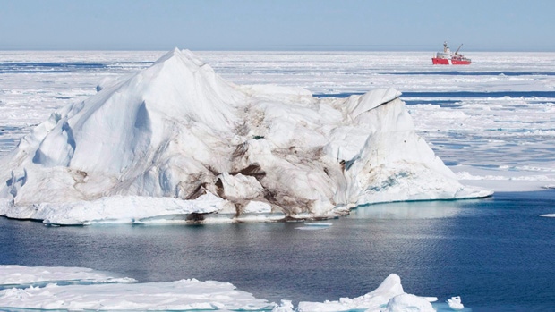 Federal officials will travel to ten Nunavut communities starting next week to talk about the potential for oil and gas exploration in Baffin Bay and Davis Strait. (Jonathan Hayward/Canadian Press)
