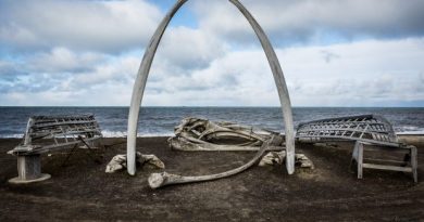 A rough day in Barrow came to a somewhat happy end when a standoff in the Arctic community that began in the afternoon and stretched into the evening ended peacefully Tuesday. (Loren Holmes / Alaska Dispatch)