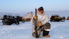 A Canadian Ranger on “predator” watch by a tactical command post. Note the Lee-Enfield No4 Mk1* bolt action rifle. Although of WWII vintage, they have been the most reliable in extreme cold conditions.( Canadian Army)