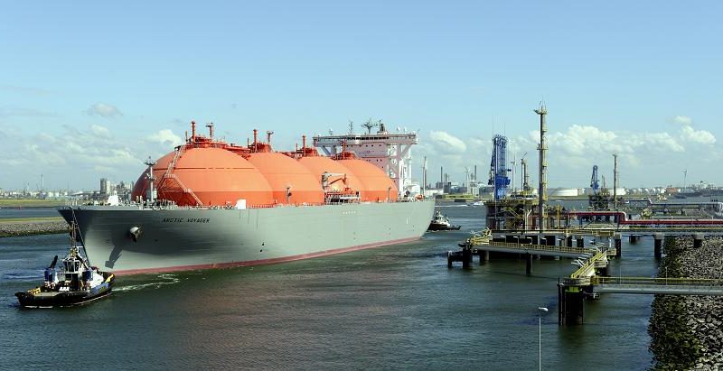 The LNG carrier, "Arctic Voyager" is towed in the port of Rotterdam, The Netherlands on July 6, 2011. The tank ship is designed for transporting liquefied natural gas. (AFP)