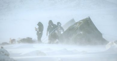 Soldiers prepare for a possible displacement during the exercise Guerrier Nordique as a blizzard develops in Iqaluit on March 3. Nearly 160 reservists from the 35th Canadian Brigade Group and the United States Army and the Vermont Army National Guard are training in the area from March 1-9. (Cpl. Valerie Villeneuve)