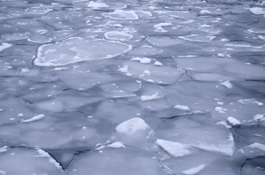 Ice shelf breaking up on a river in Alaska. (iStock)