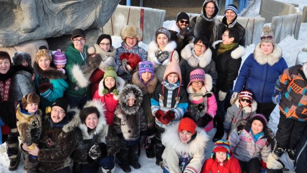 About 30 people gathered in Iqaluit two weeks ago to shoot a pro-seal hunting #sealfie to protest a $1.5 million donation from funds raised by Ellen DeGeneres's Oscar selfie to the Humane Society of the United States, an organization that fights seal hunting. (Emily Ridlington/CBC)