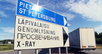 Truck drivers at Lappeenranta border crossing reported being denied access by Russian officials following Thursday's sanctions announcement. (YLE)