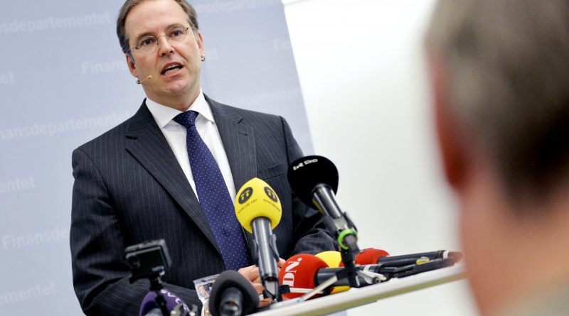 Anders Borg announces he is leaving politics, following the general election results in Stockholm on September 15, 2014. (Jonas Ekstromer/AFP/Getty Images)