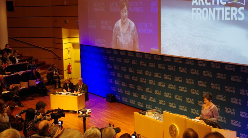 Greenland’s former prime minister Aleqa Hammond addresses attendees at Arctic Frontiers, January 2014. (Mia Bennett)