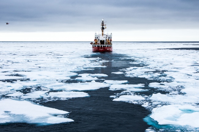 The new shipping rules will apply to both the Arctic and Antarctic after January 1, 2017. (Jimmy Thomson/Barents Observer)