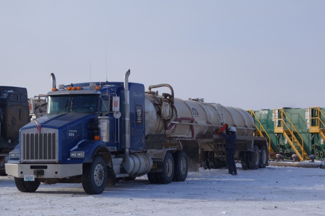 With booming oil fracking, like here in North Dakota, prices could continue to drop. (Thomas Nilsen/Barents Observer)