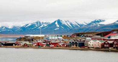 Longyearbyen is the largest settlement on Svalbard. (iStock)