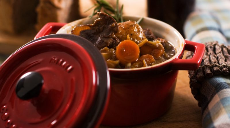 A pot of vegetable and moose stew. What are you having for American Thanksgiving this year? (iStock)